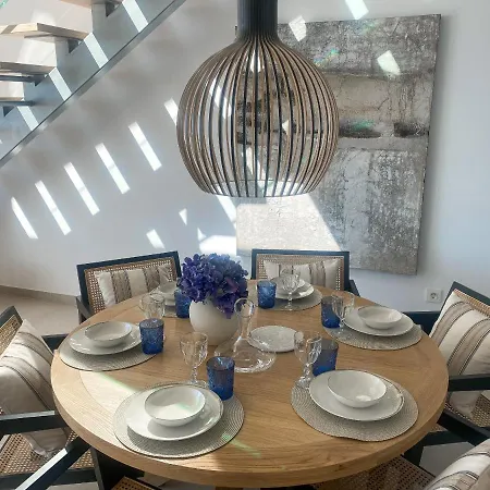 דירה Stupa Hills V F34j - Luxury Sea View Duplex בנאלמדנה