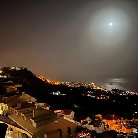 Stupa Hills V F34j - Luxury Sea View Duplex